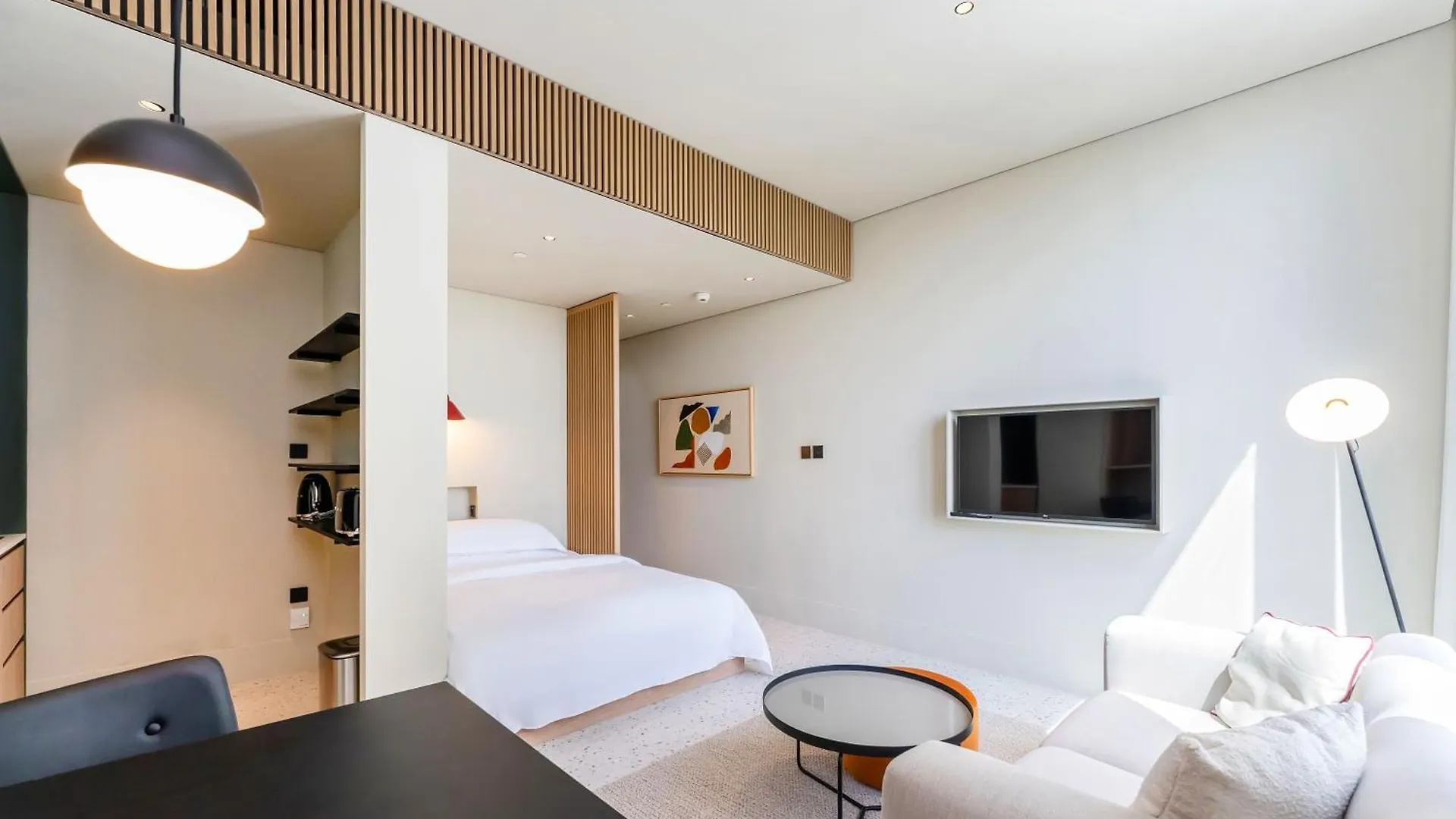 Fam Living - Upside Living - Wfh Friendly-Business Bay Apartment Dubai 0*,  United Arab Emirates