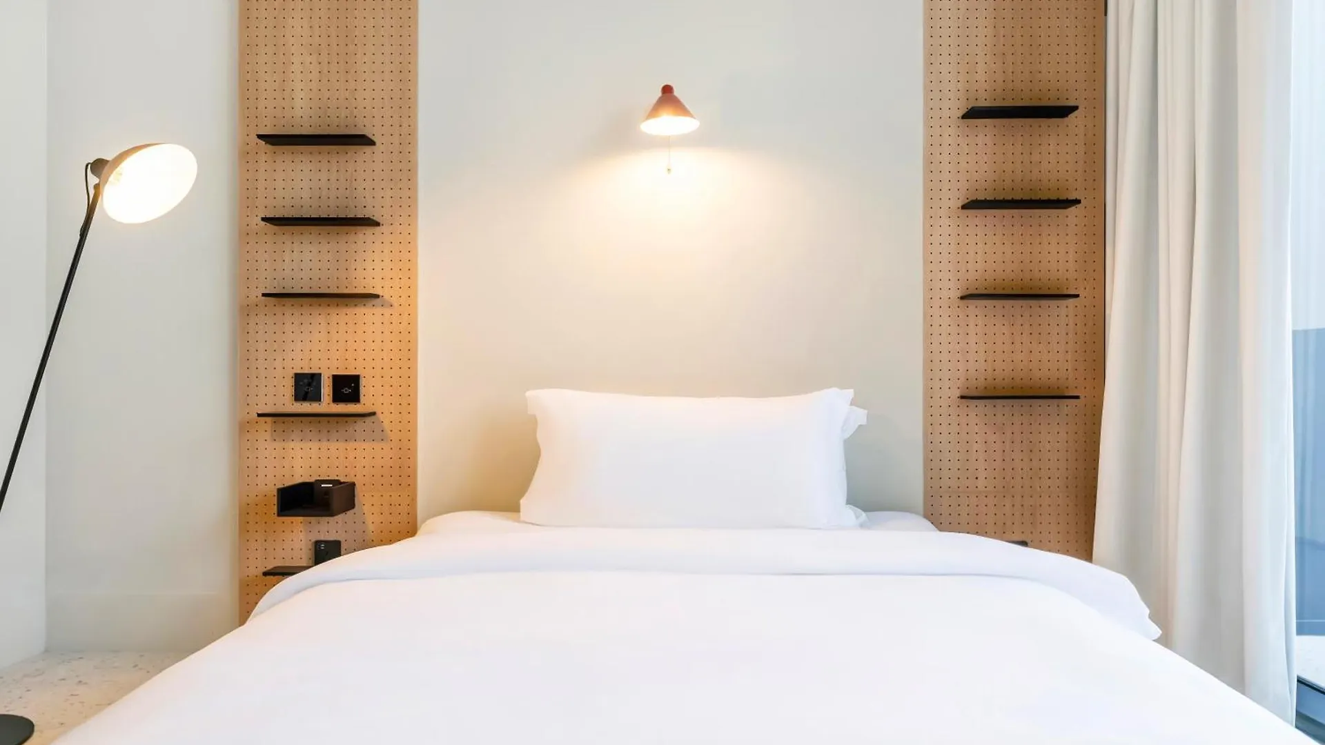 Fam Living - Upside Living - Wfh Friendly-Business Bay Apartment Dubai