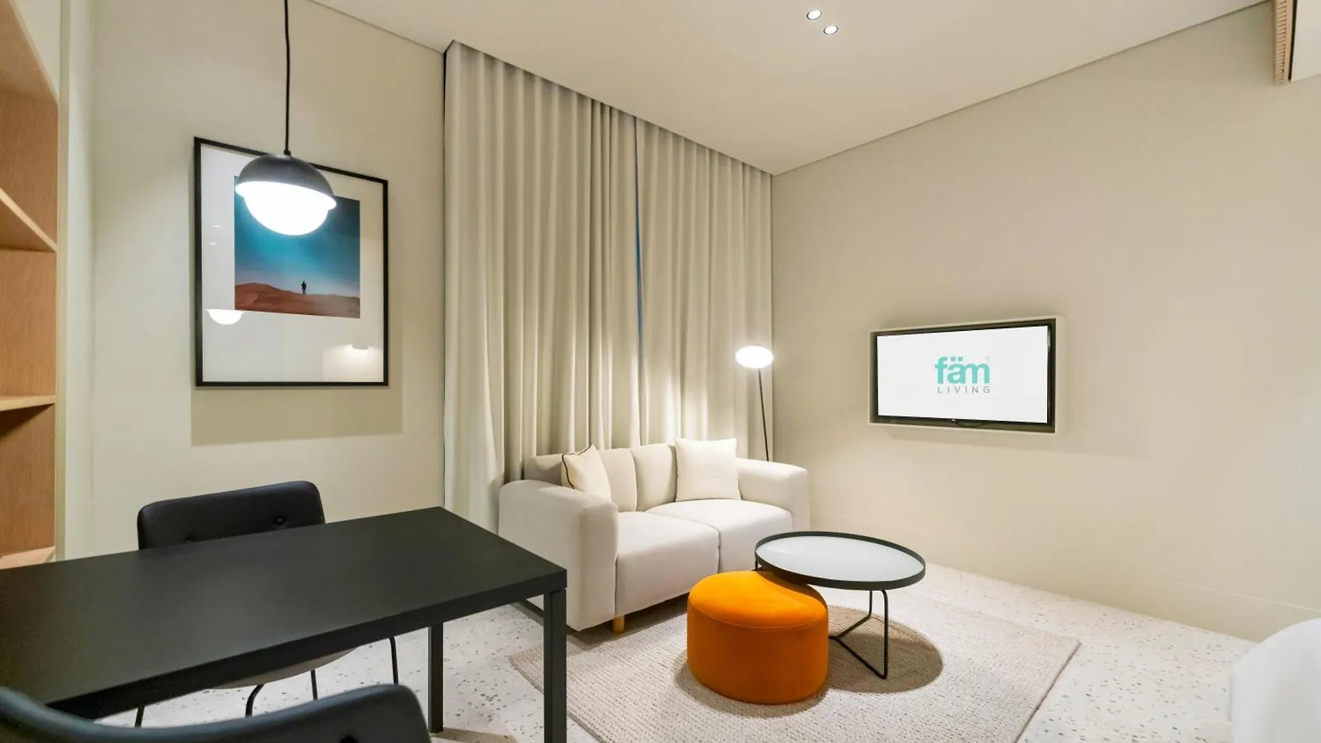 Fam Living - Upside Living - Wfh Friendly-Business Bay Apartment Dubai 0*,
